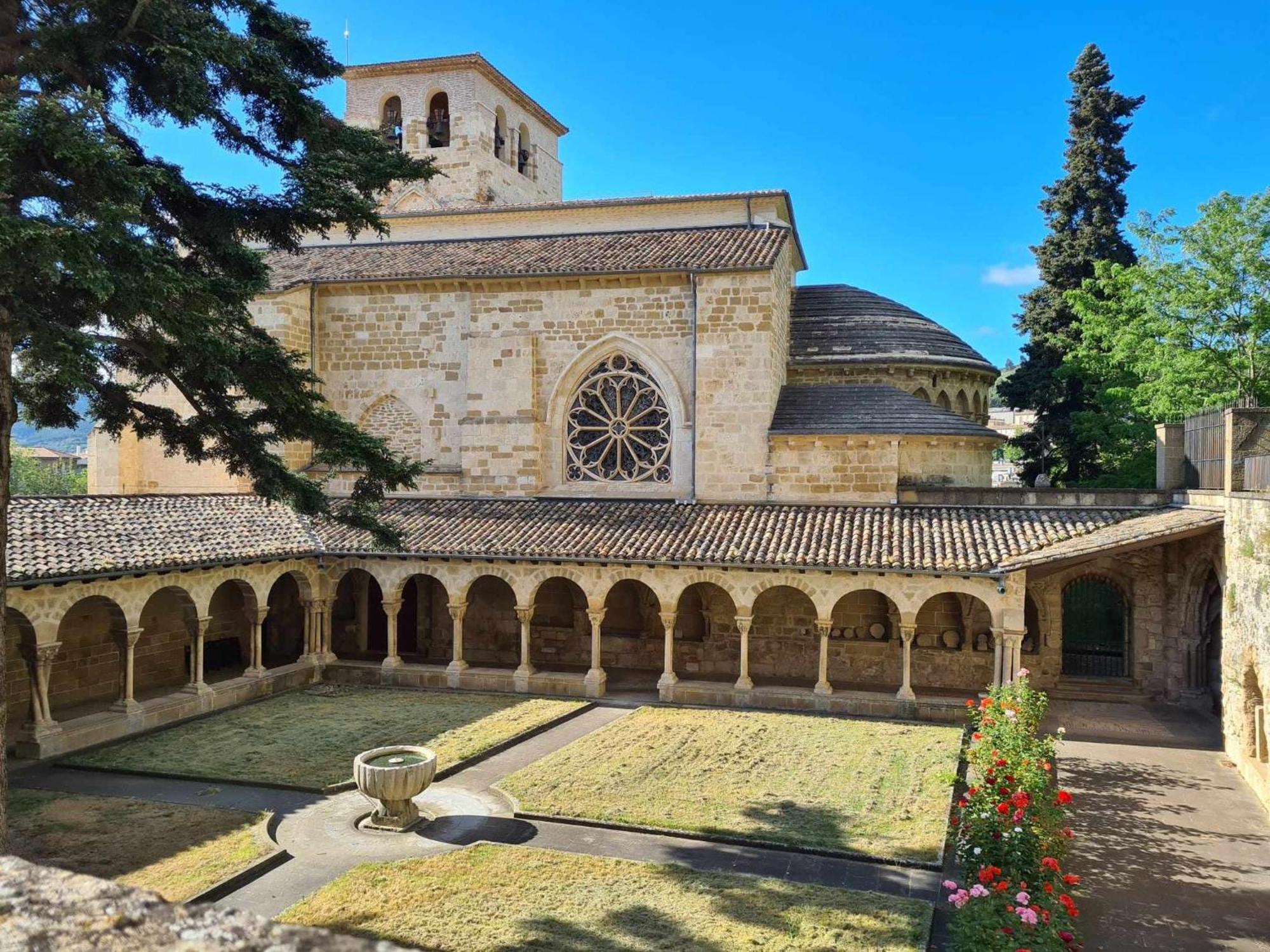 Apartamento Abside De San Juan II Estella Dış mekan fotoğraf